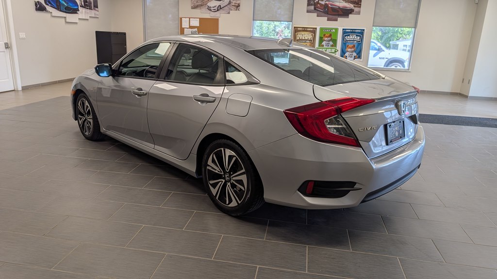 Photo 4 of this HONDA CIVIC