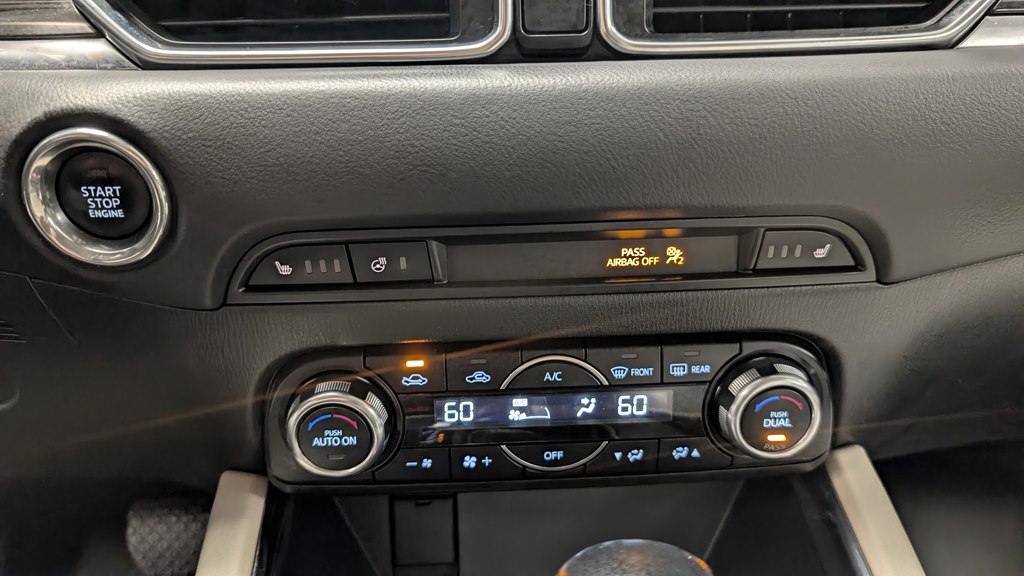 Photo 14 of this MAZDA CX-5
