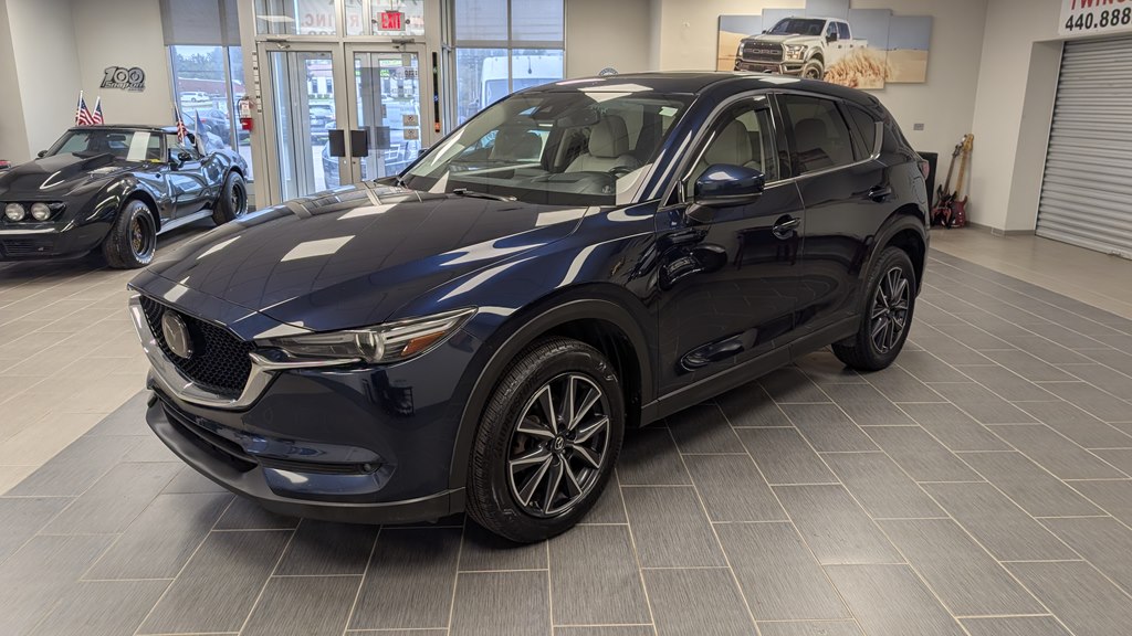 Photo 2 of this MAZDA CX-5