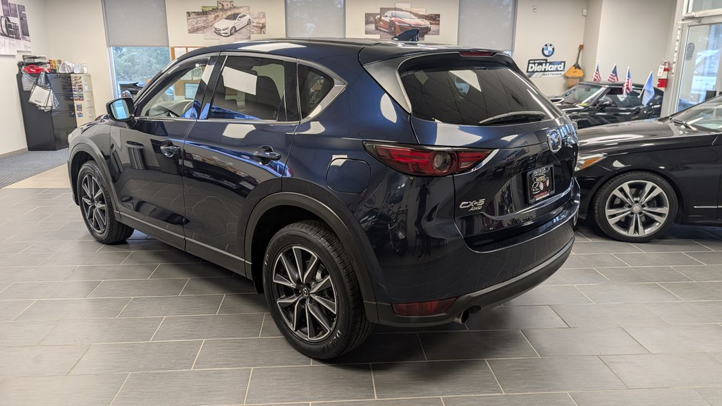 Photo 3 of this MAZDA CX-5