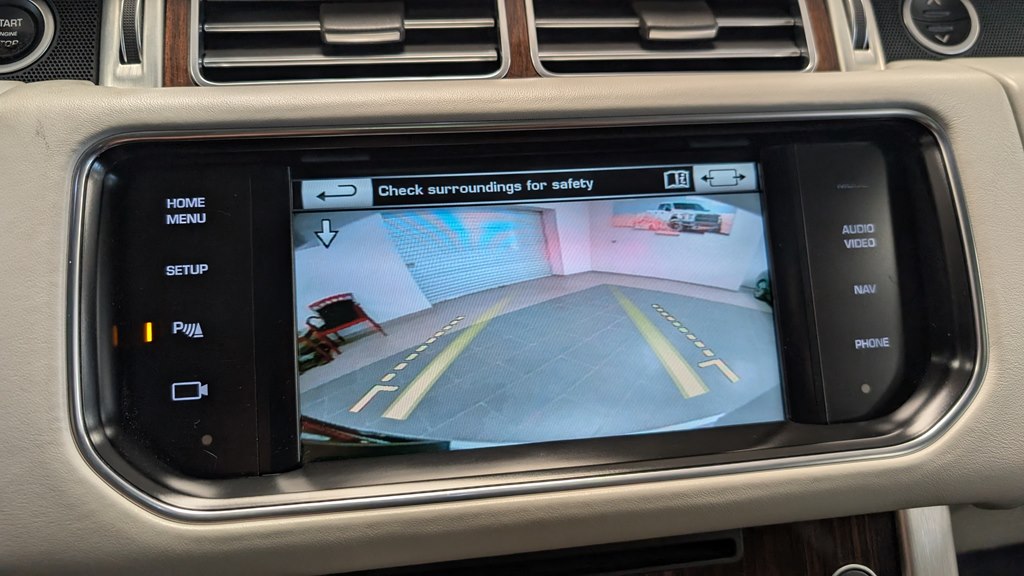 Photo 14 of this LAND ROVER RANGE ROVER