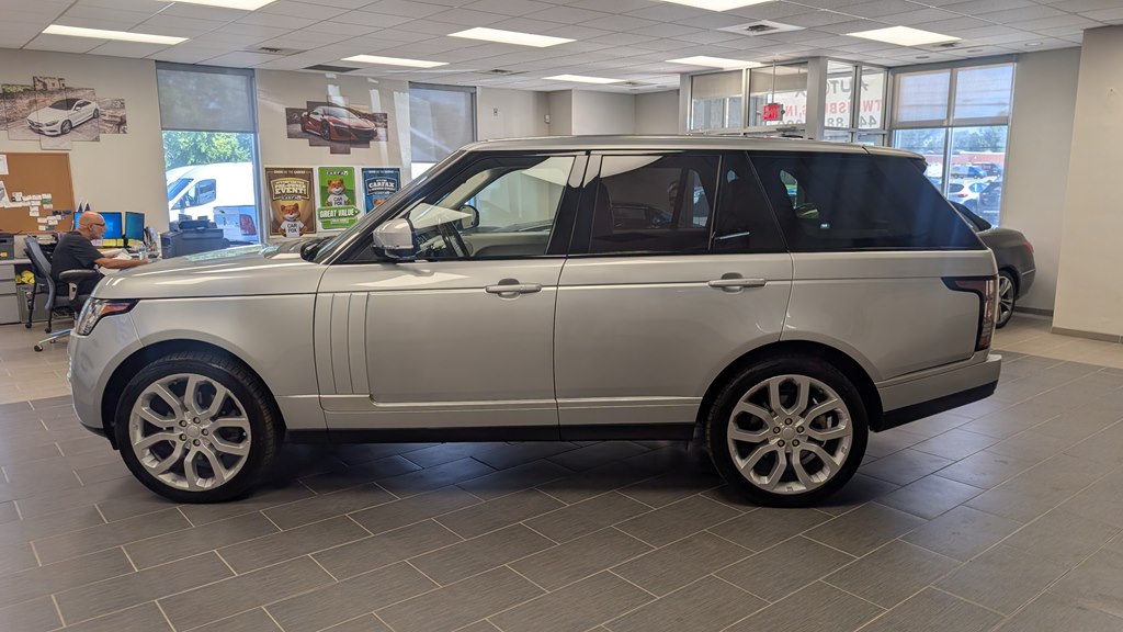 Photo 5 of this LAND ROVER RANGE ROVER