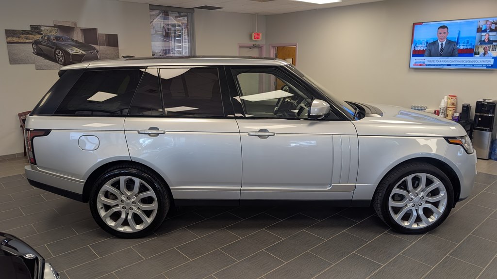 Photo 6 of this LAND ROVER RANGE ROVER