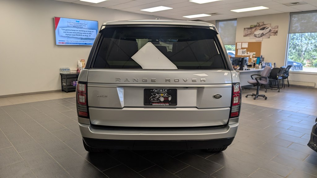 Photo 8 of this LAND ROVER RANGE ROVER