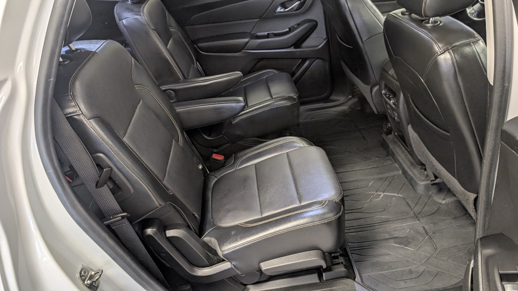 Photo 23 of this CHEVROLET TRAVERSE