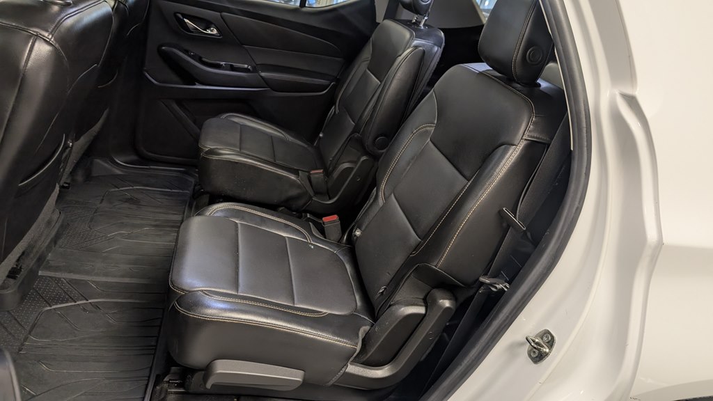 Photo 22 of this CHEVROLET TRAVERSE