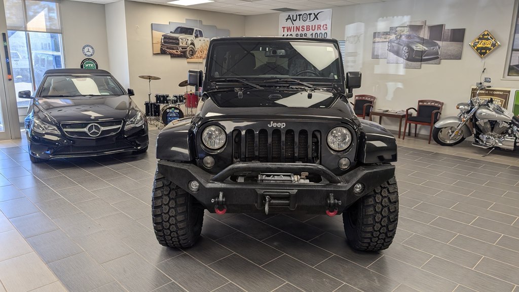 Photo 8 of this JEEP WRANGLER UNLIMI