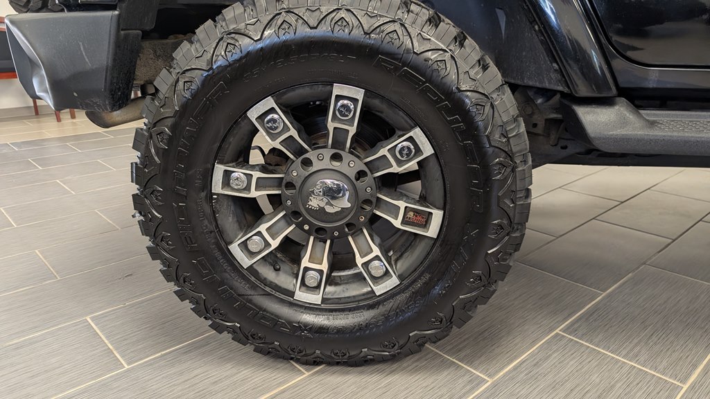 Photo 25 of this JEEP WRANGLER UNLIMI