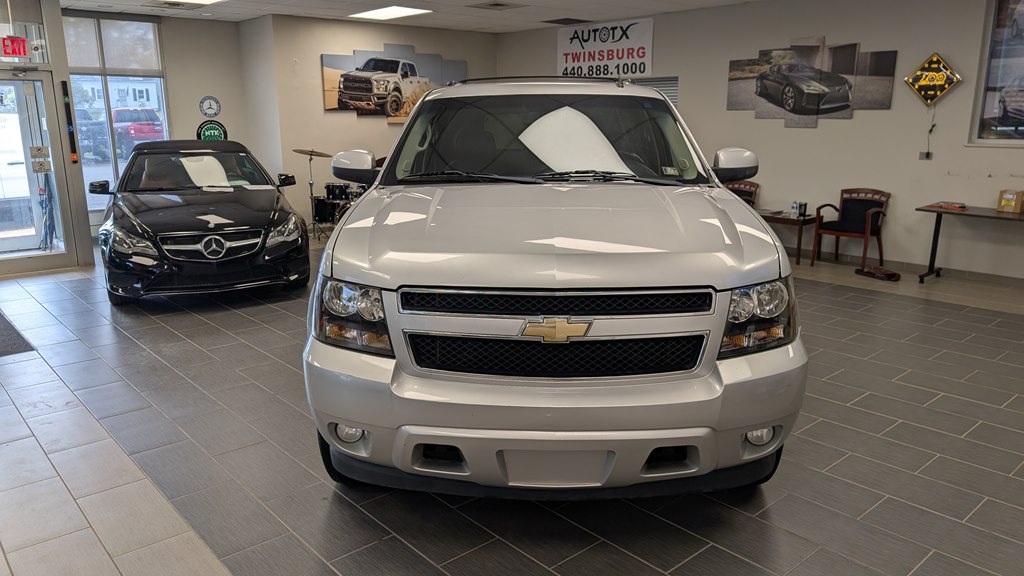 Photo 6 of this CHEVROLET SUBURBAN