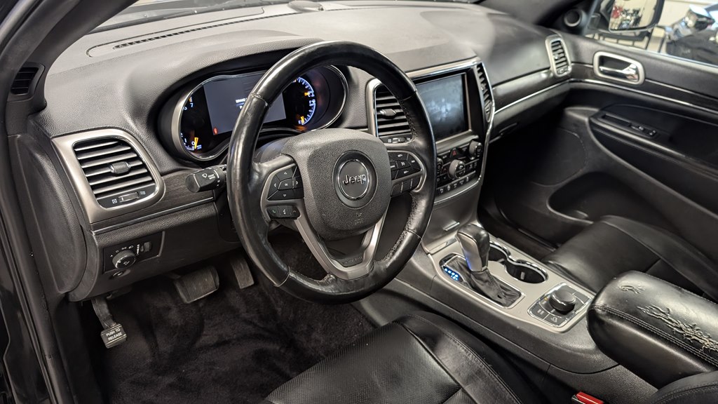Photo 17 of this JEEP GRAND CHEROKEE