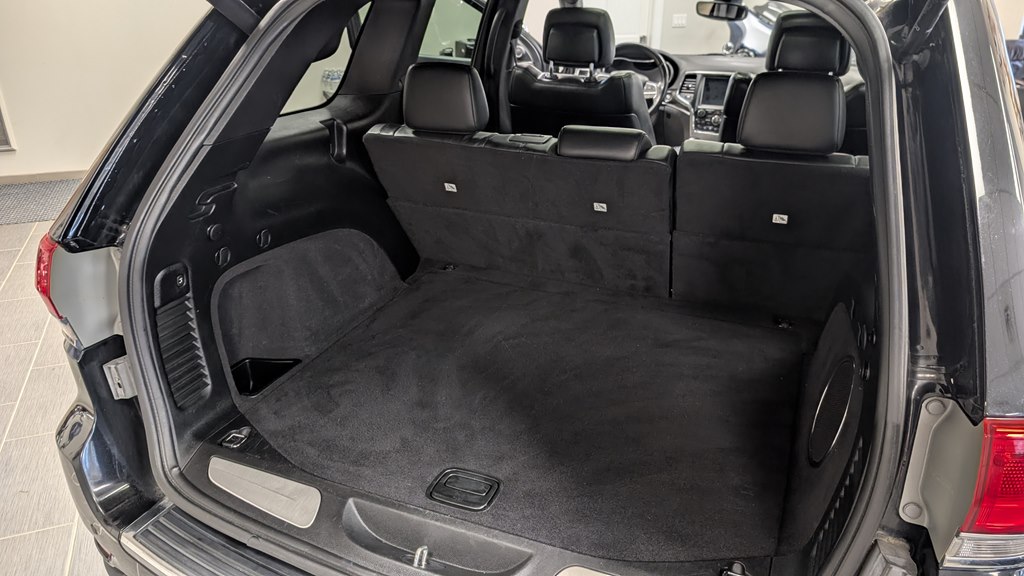 Photo 28 of this JEEP GRAND CHEROKEE