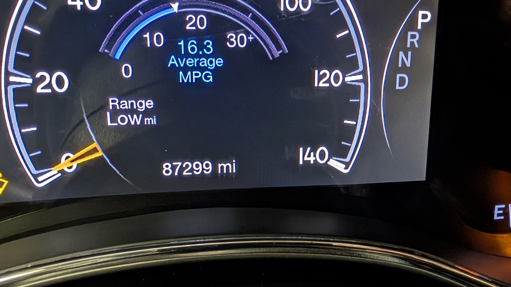 Photo 10 of this JEEP GRAND CHEROKEE