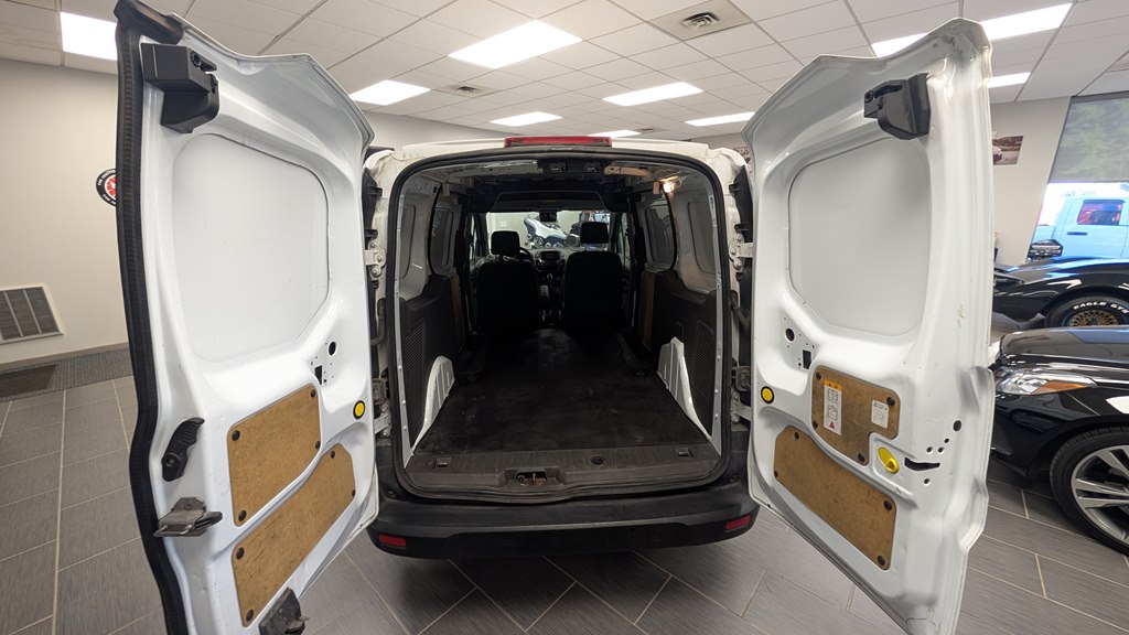 Photo 22 of this FORD TRANSIT CONNECT