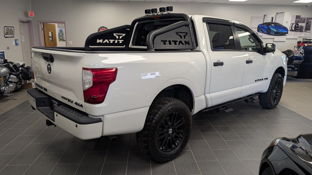 Photo 4 of this NISSAN TITAN