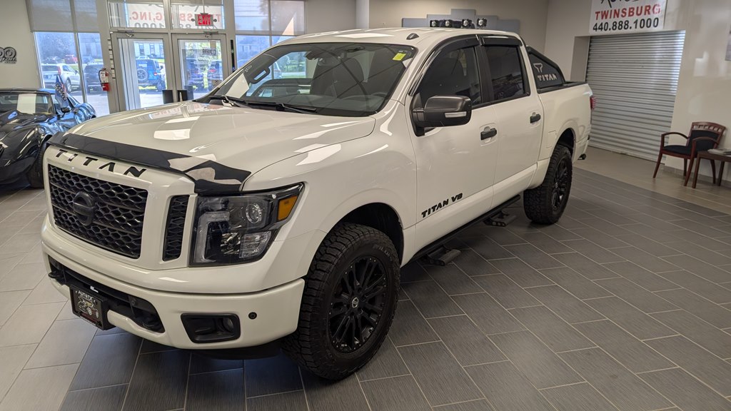 Photo 2 of this NISSAN TITAN
