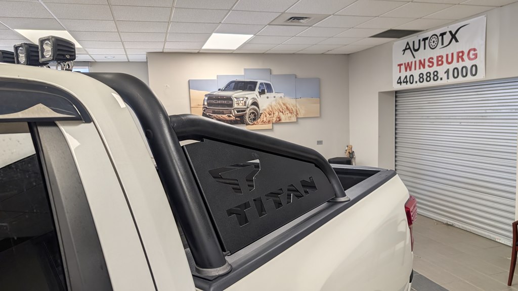 Photo 29 of this NISSAN TITAN