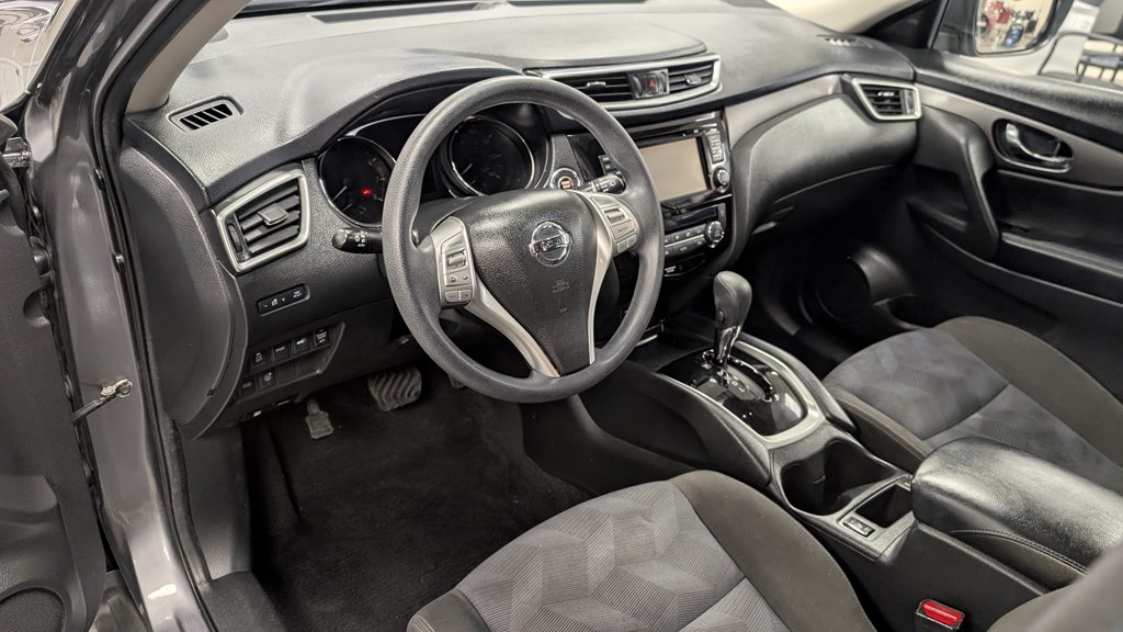 Photo 16 of this NISSAN ROGUE