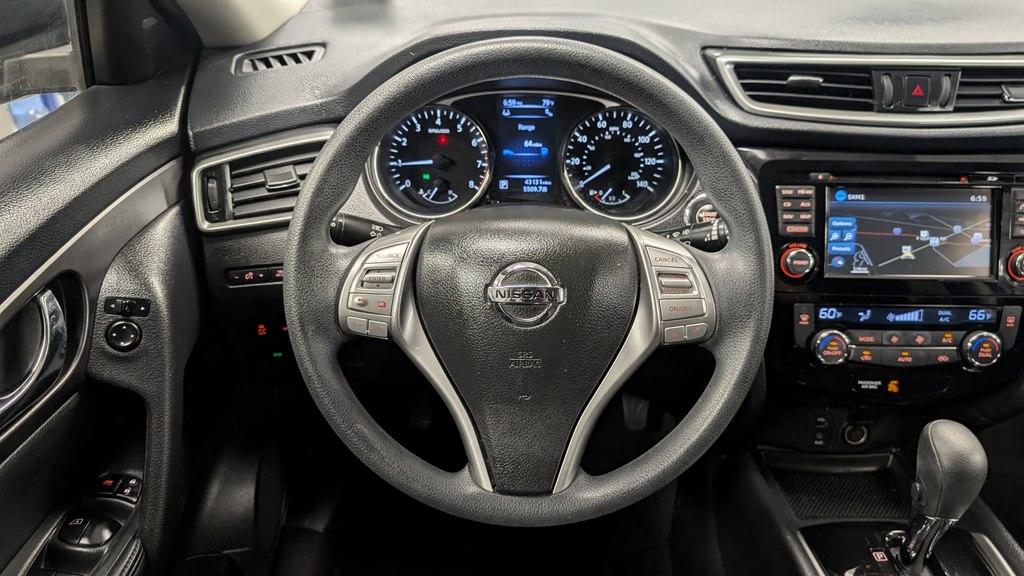 Photo 11 of this NISSAN ROGUE