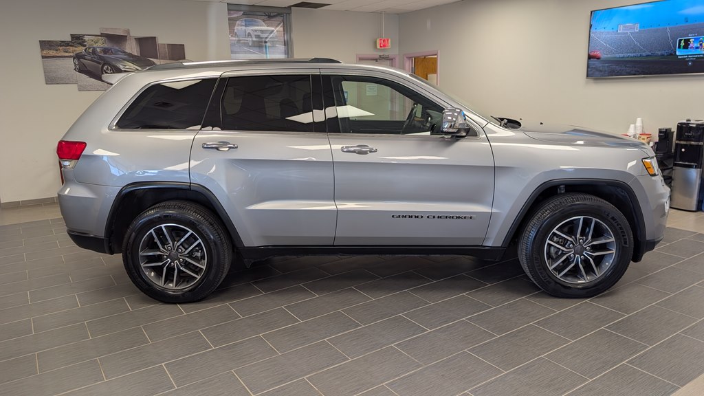 Photo 8 of this JEEP GRAND CHEROKEE