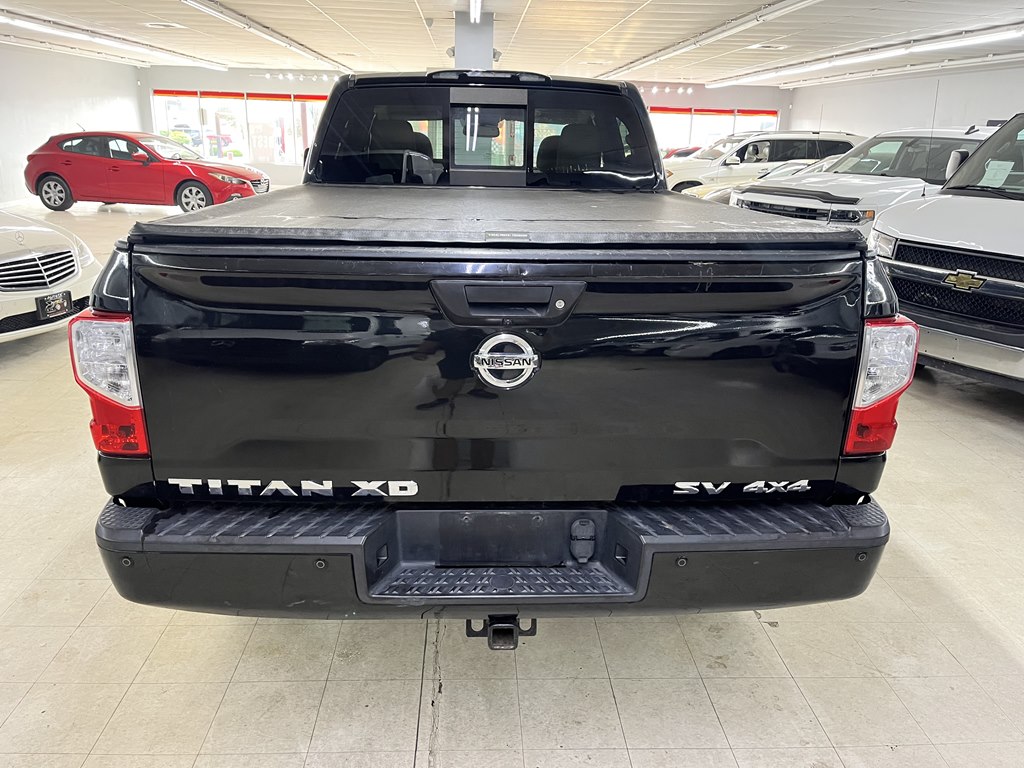 Photo 6 of this NISSAN TITAN XD
