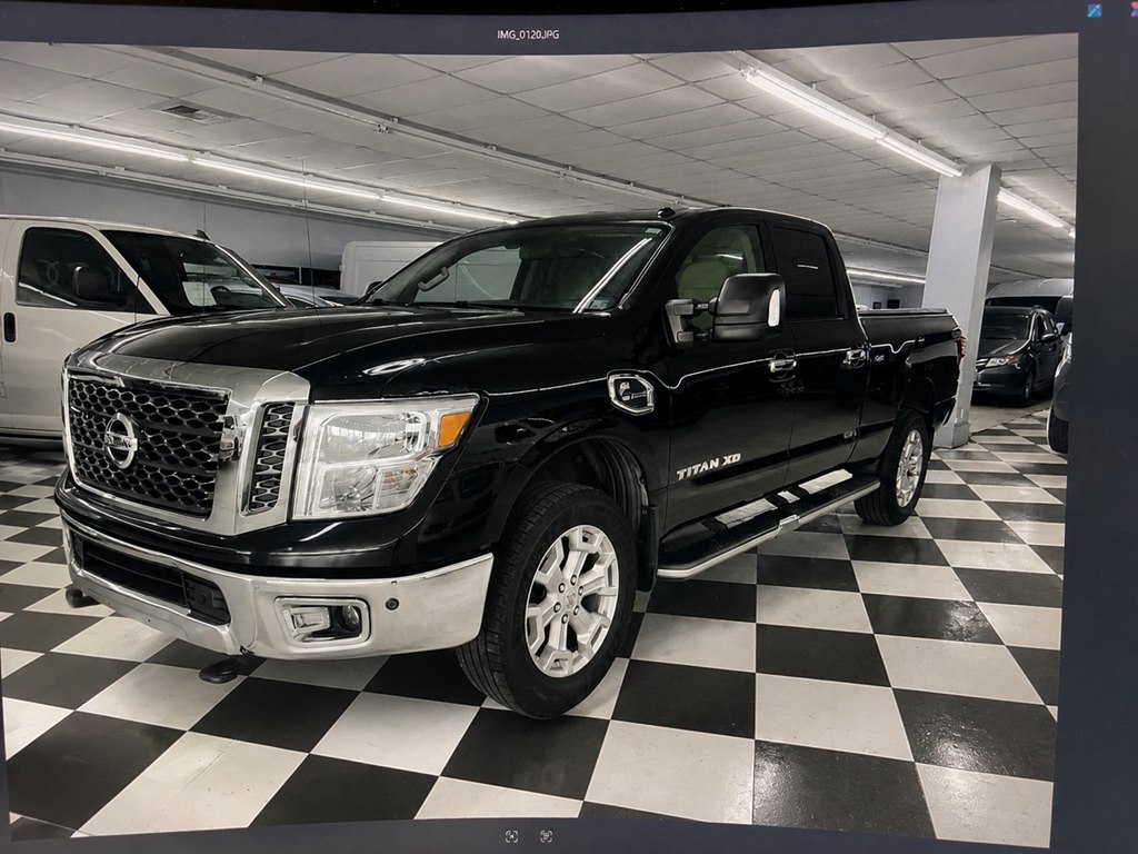 2017 NISSAN TITAN XD