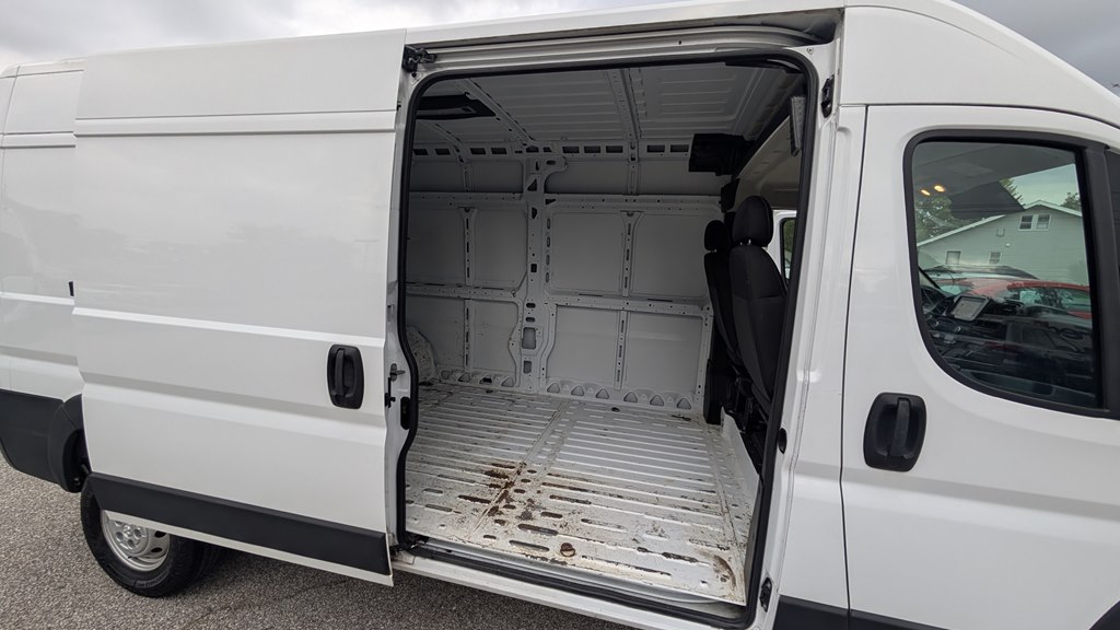 Photo 21 of this RAM PROMASTER