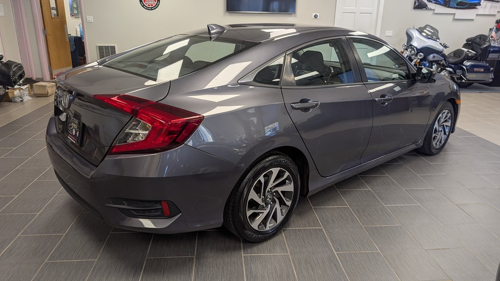 Photo 4 of this HONDA CIVIC