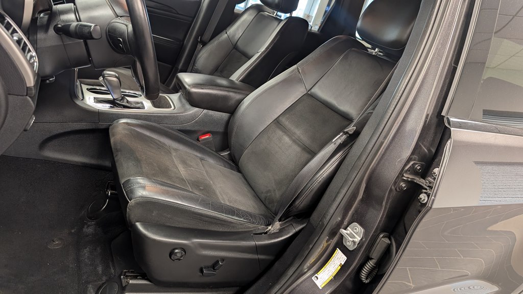 Photo 17 of this JEEP GRAND CHEROKEE