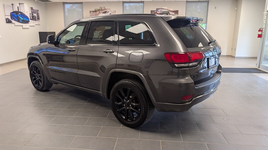 Photo 4 of this JEEP GRAND CHEROKEE