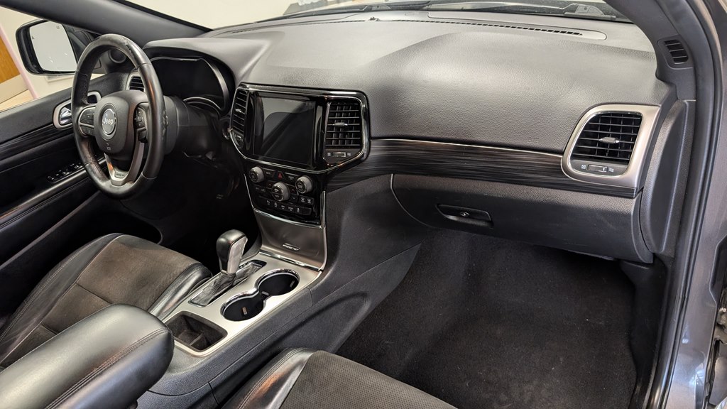 Photo 16 of this JEEP GRAND CHEROKEE