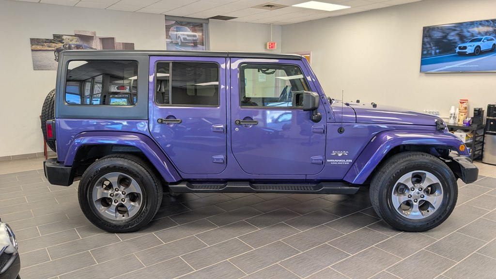 Photo 9 of this JEEP WRANGLER UNLIMI