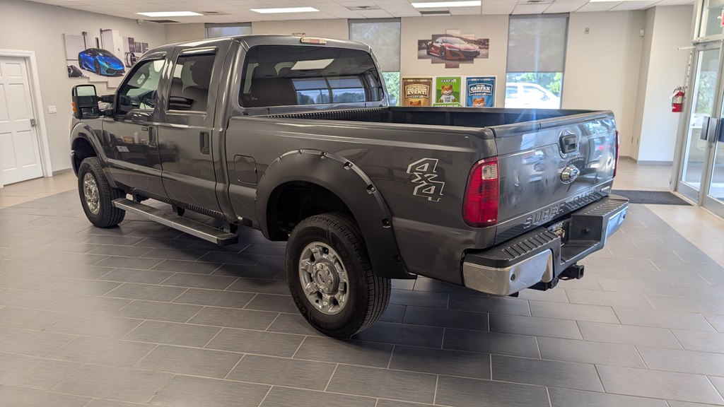 Photo 4 of this FORD F-250 SUPER DUT