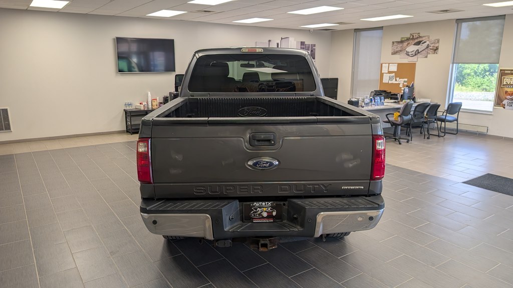 Photo 5 of this FORD F-250 SUPER DUT
