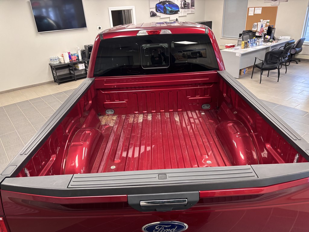 Photo 26 of this FORD F-150