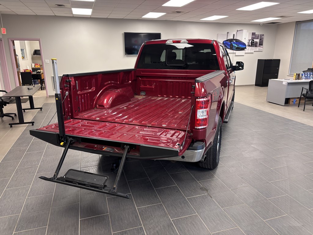 Photo 25 of this FORD F-150
