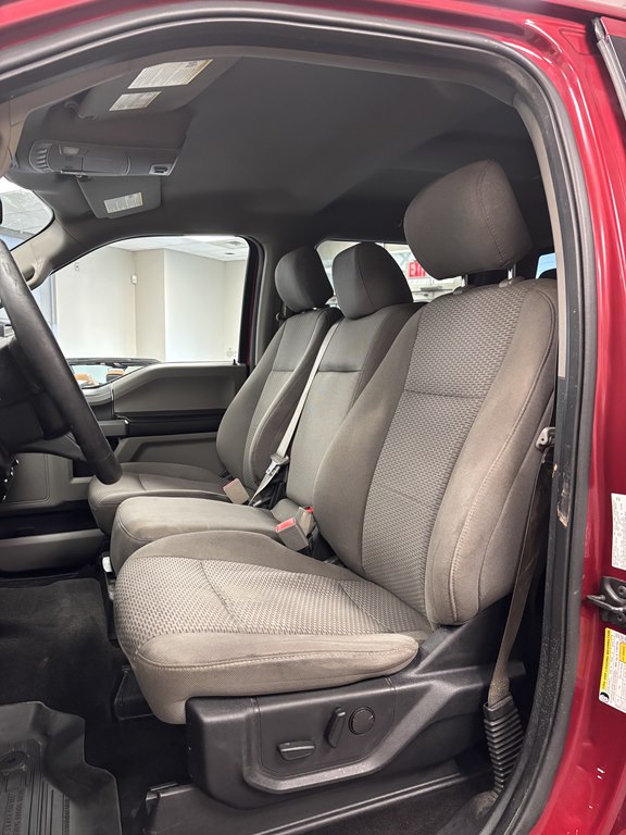 Photo 17 of this FORD F-150