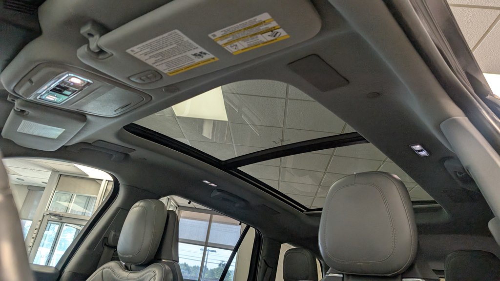 Photo 17 of this LINCOLN AVIATOR