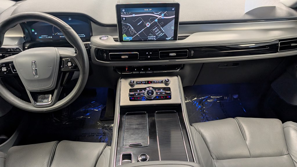 Photo 14 of this LINCOLN AVIATOR