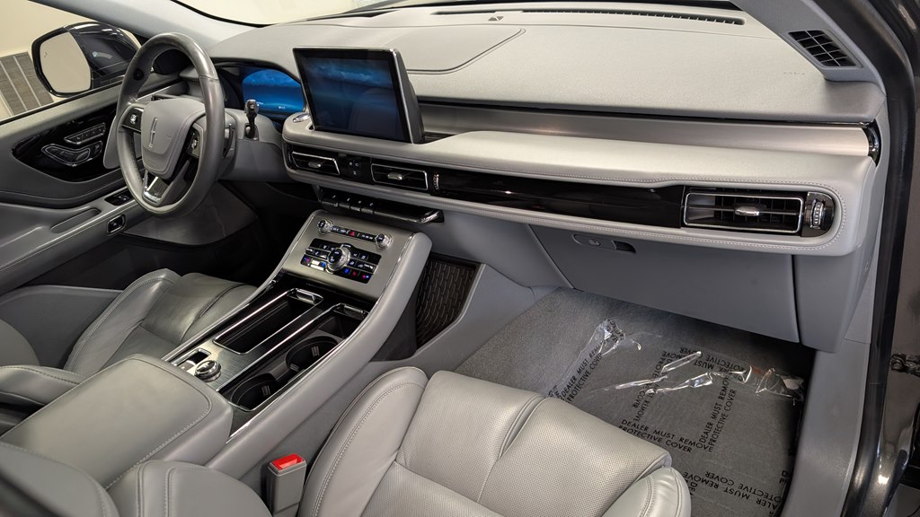 Photo 19 of this LINCOLN AVIATOR