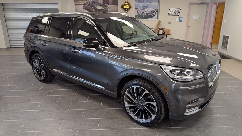 Photo 2 of this LINCOLN AVIATOR
