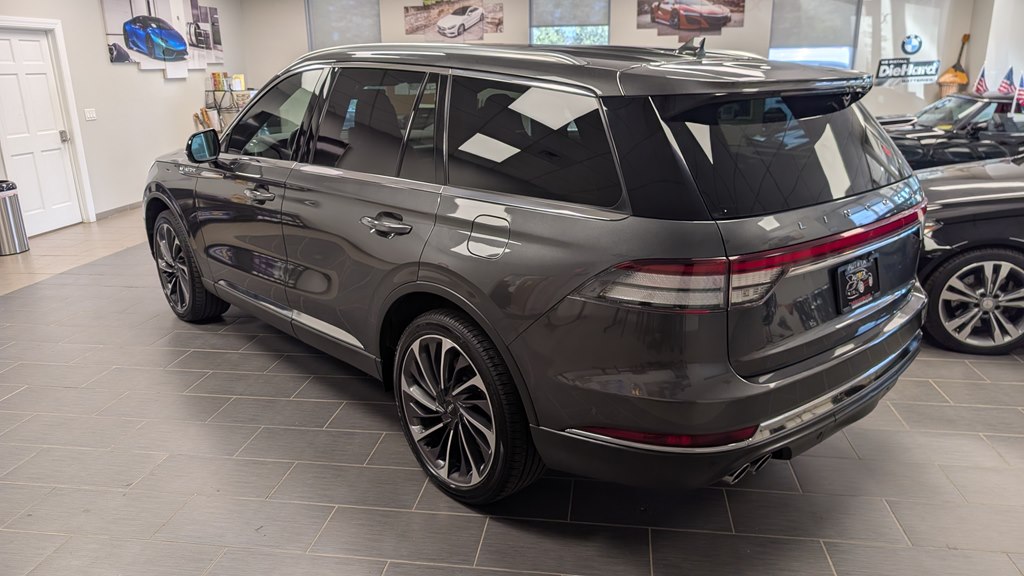 Photo 4 of this LINCOLN AVIATOR