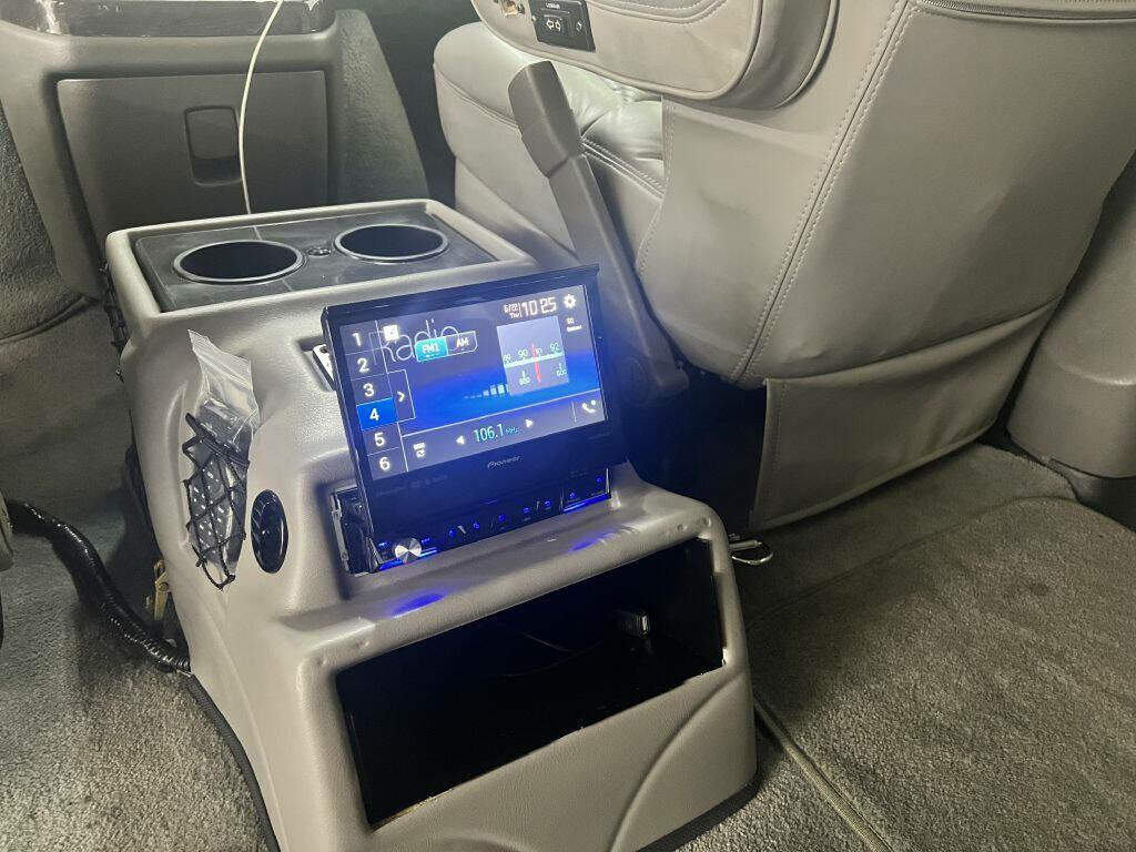 Photo 13 of this CHEVROLET EXPRESS G1500