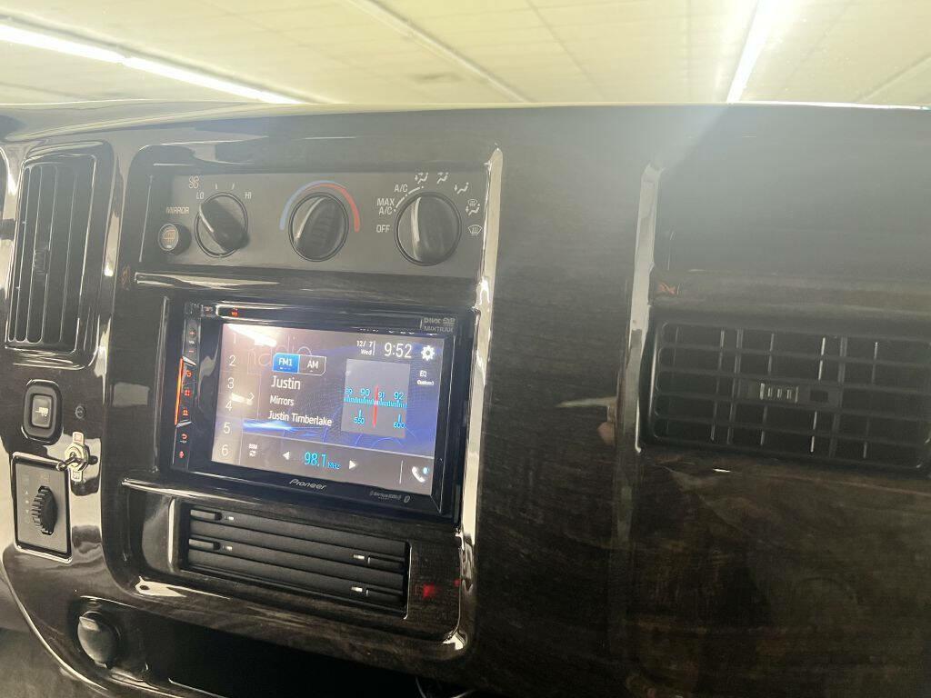 Photo 22 of this CHEVROLET EXPRESS G1500