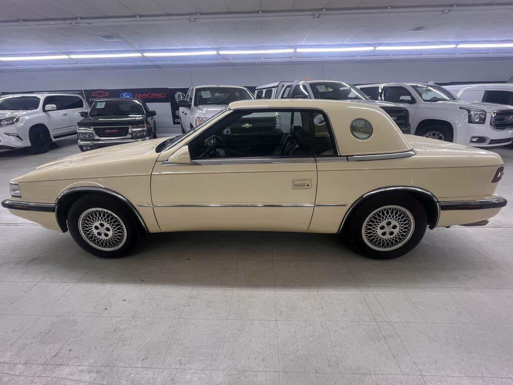 Photo 8 of this CHRYSLER TC