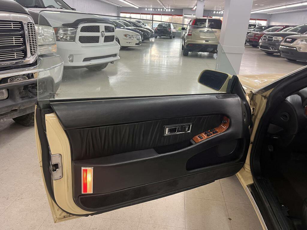 Photo 9 of this CHRYSLER TC
