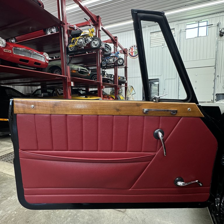 Photo 16 of this TRIUMPH VITESSE