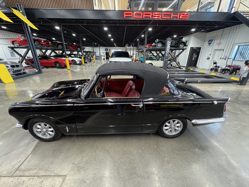 Photo 4 of this TRIUMPH VITESSE
