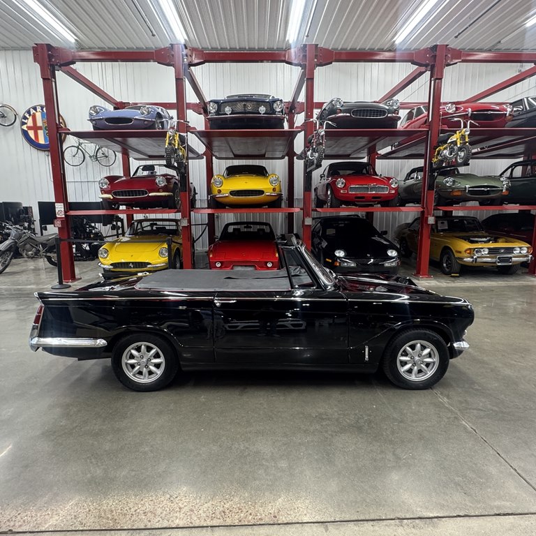 Photo 5 of this TRIUMPH VITESSE