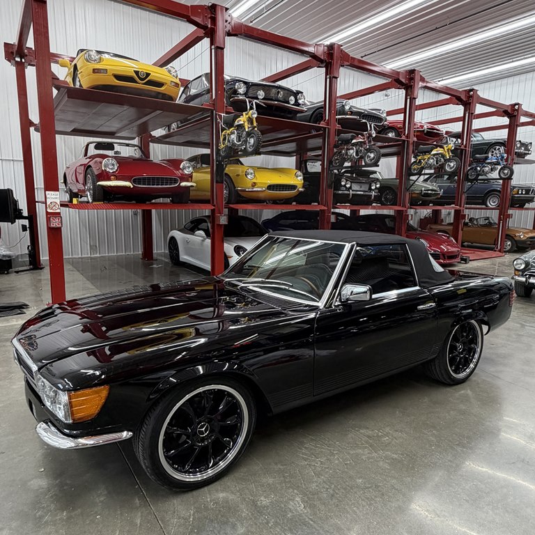 Photo 2 of this MERCEDES BENZ 450-CLASS