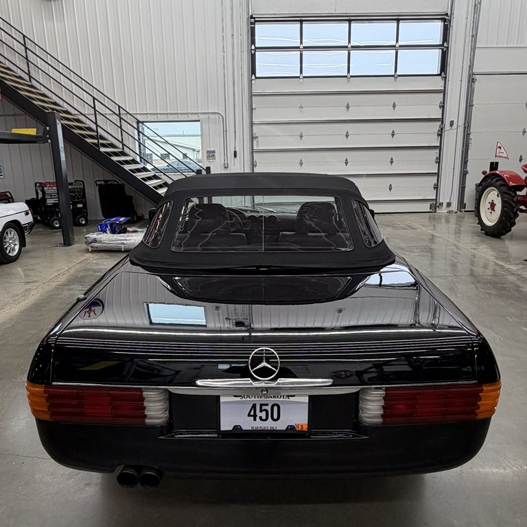 Photo 4 of this MERCEDES BENZ 450-CLASS
